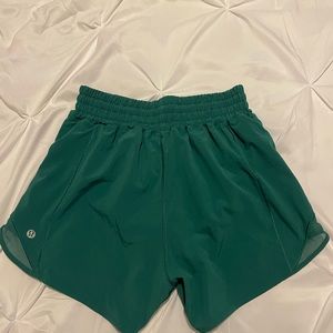 COPY - Lululemon Hotty Hot shorts
